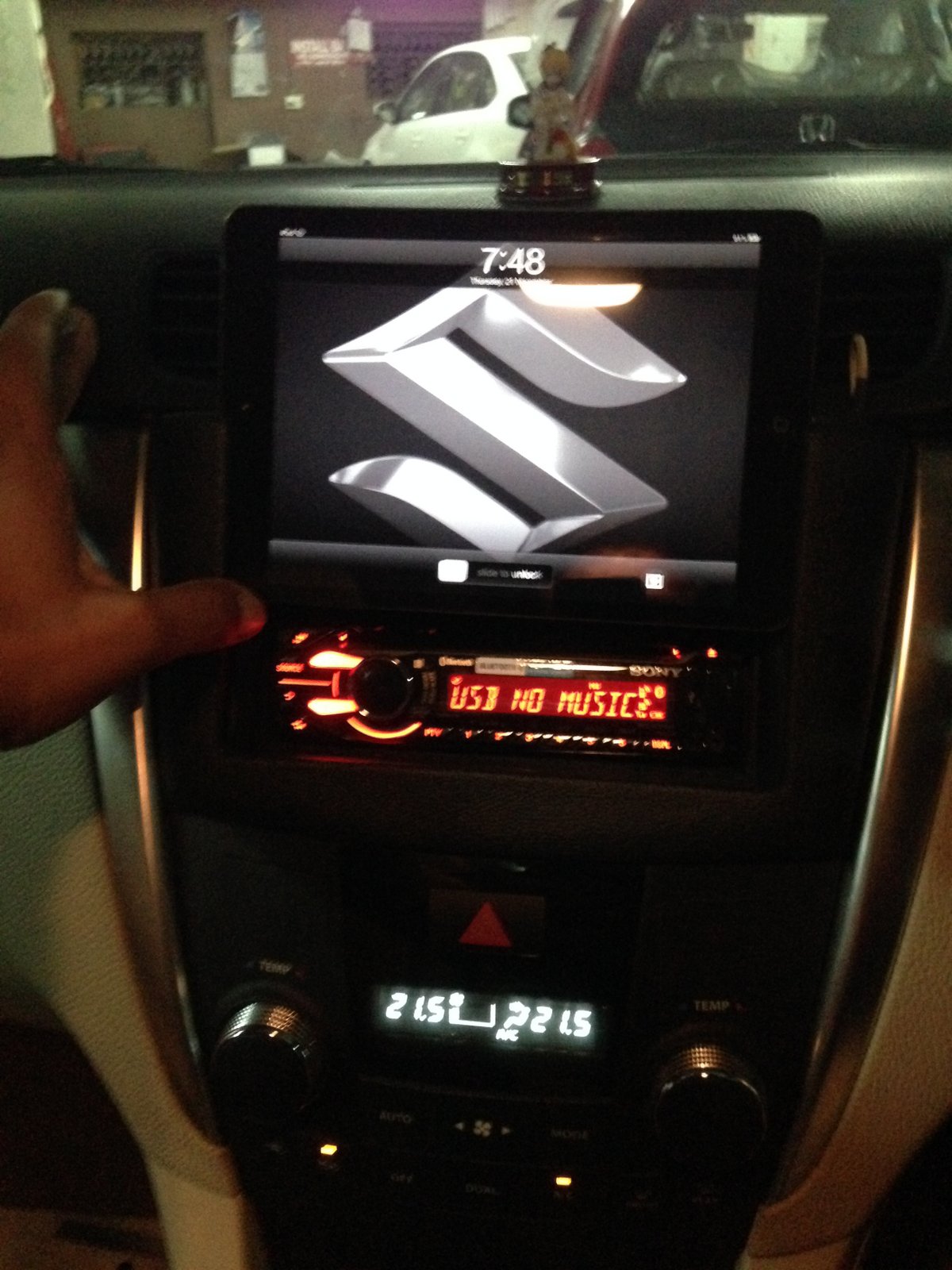 Sony head unit was enclosed behind the Ipad for easy access in case any setings goes wrong