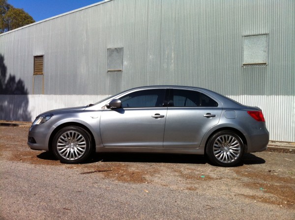 Kizashi XLS 2011.jpg