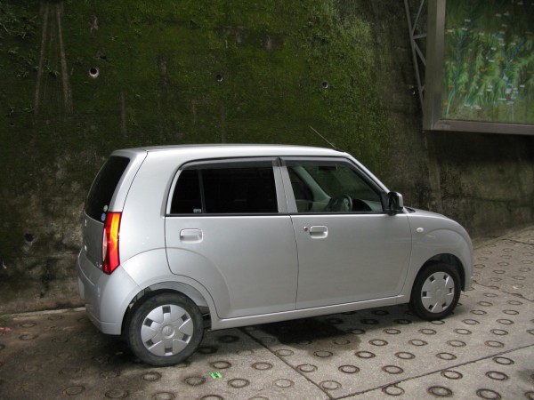 Suzuki Alto rear quarter.