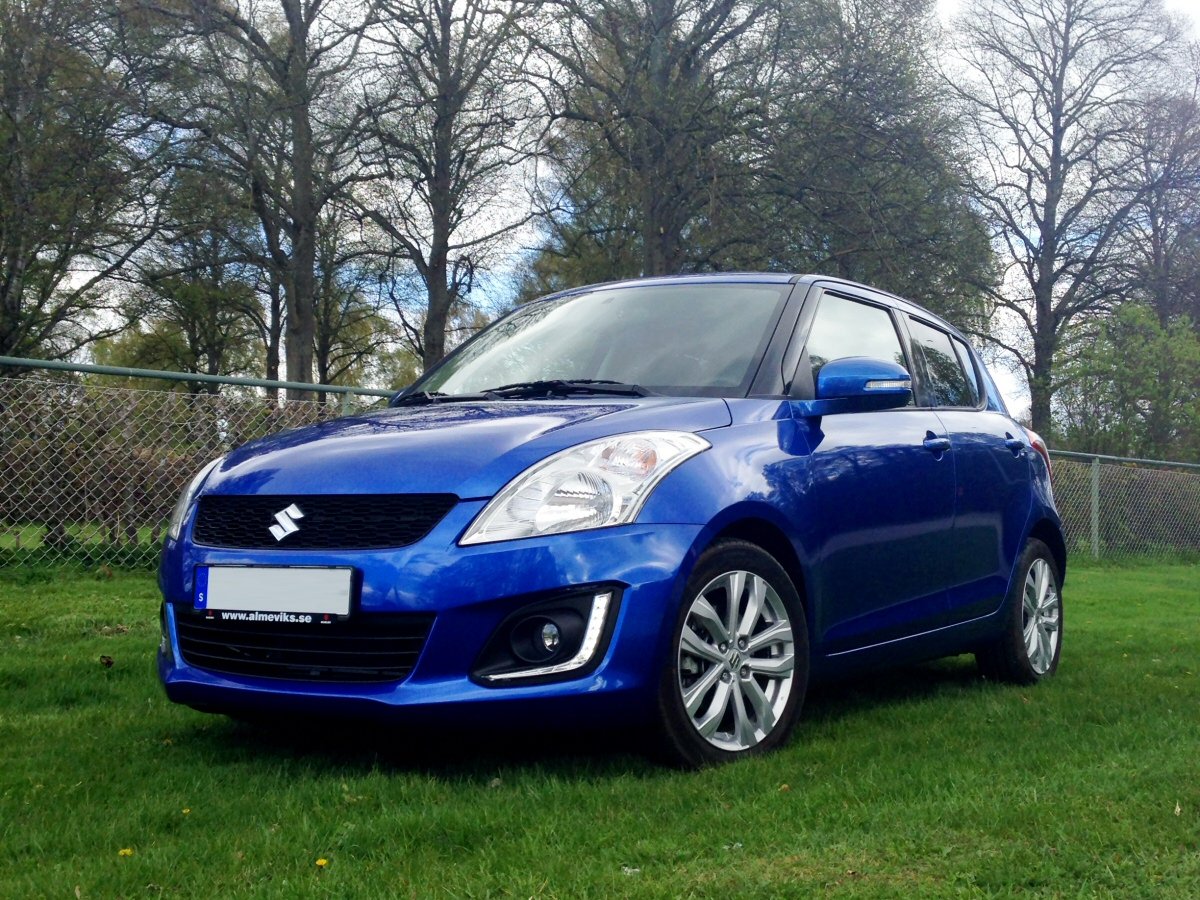Bought a brand new Suzuki Swift 1,2 Exclusive 2014 for wife this winter. Great car as well! :)<br />Exuipped with led-lights, GPS, foglights, 16&quot; rims etc...